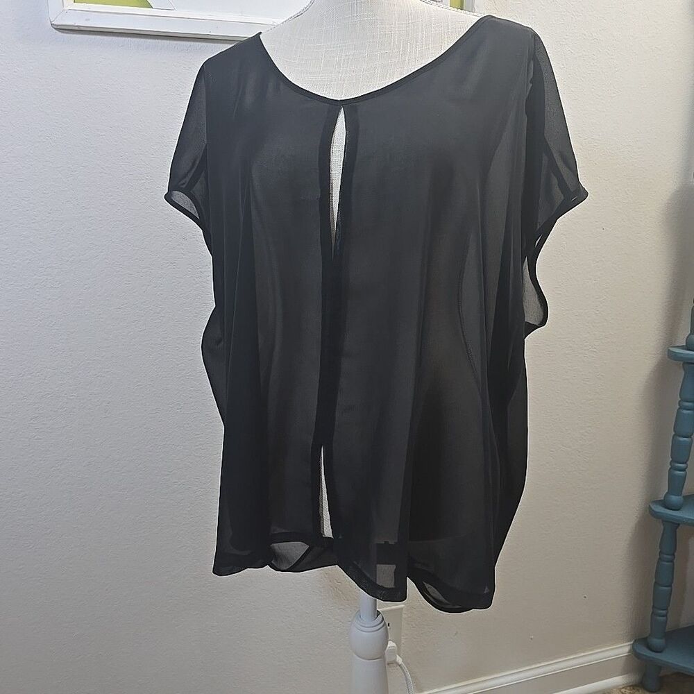 Torrid Black Sheer Open Back Draped Twist Top Blouse Size 1 or 1X Keyhole Layer